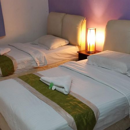 1Libaran Hotel Sandakan Buitenkant foto